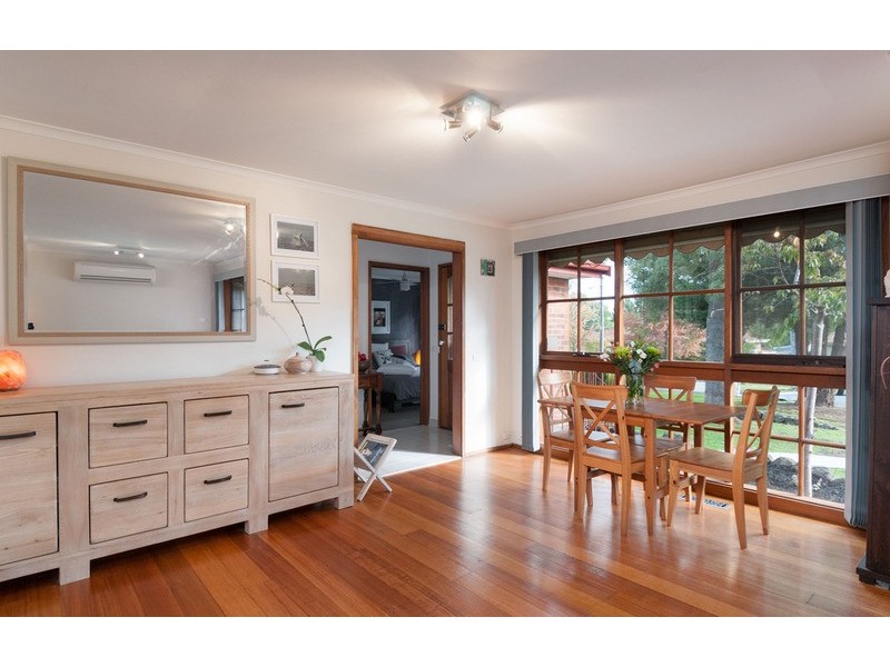 21 Falconer Crescent, Bayswater North VIC 3153