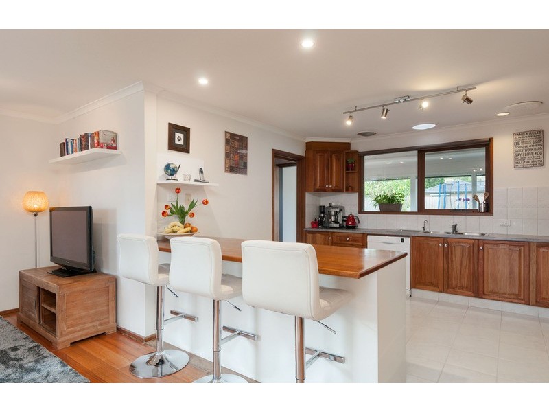 21 Falconer Crescent, Bayswater North VIC 3153