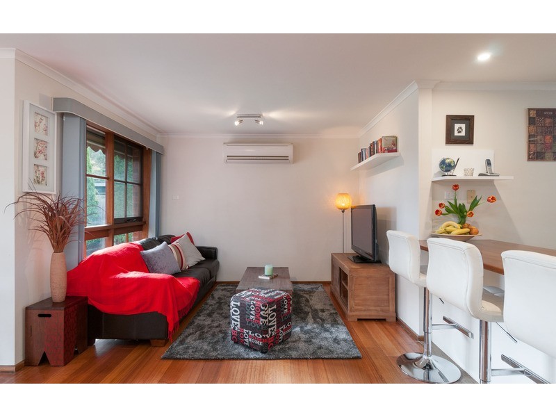 21 Falconer Crescent, Bayswater North VIC 3153