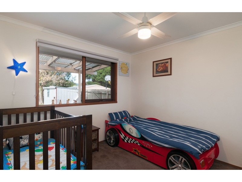 21 Falconer Crescent, Bayswater North VIC 3153