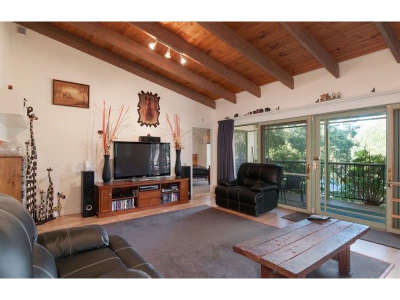 2/18a Joy Avenue, Mount Evelyn VIC 3796