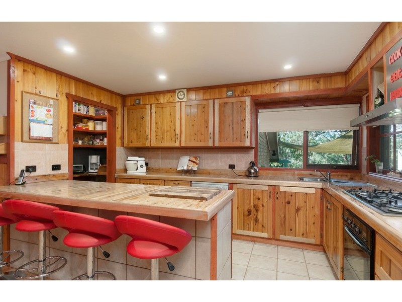 2/18a Joy Avenue, Mount Evelyn VIC 3796