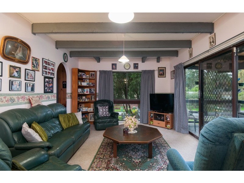 28 Meadow Crescent, Healesville VIC 3777