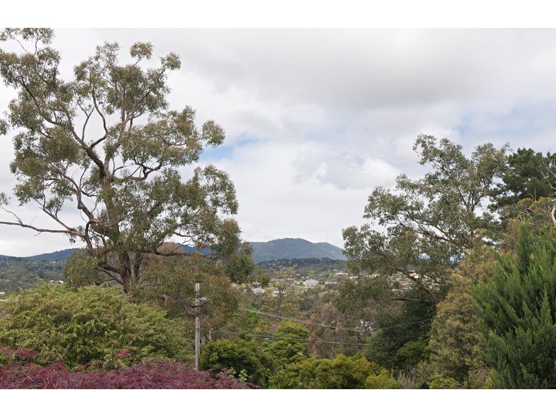 27 Cobden Crescent, Lilydale VIC 3140