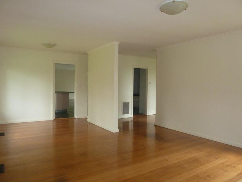 60 Dorset Road, Croydon VIC 3136