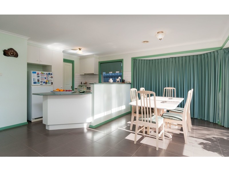 3 Vincent  Mews, Chirnside Park VIC 3116