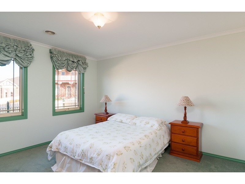 3 Vincent  Mews, Chirnside Park VIC 3116