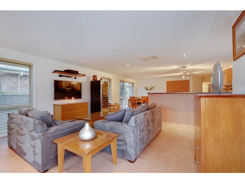 16 Semillon Court, Yarra Glen VIC 3775