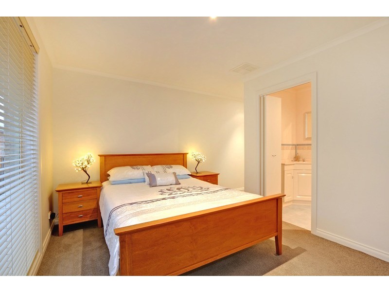 16 Semillon Court, Yarra Glen VIC 3775