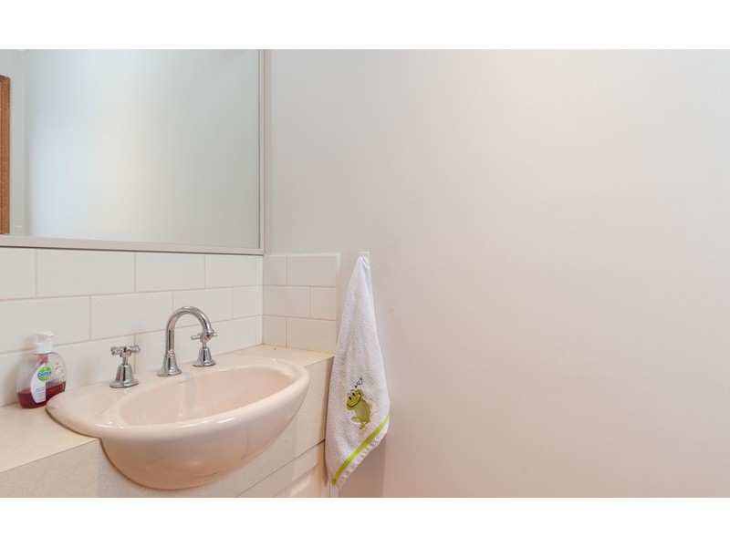 1b John  Street, Lilydale VIC 3140