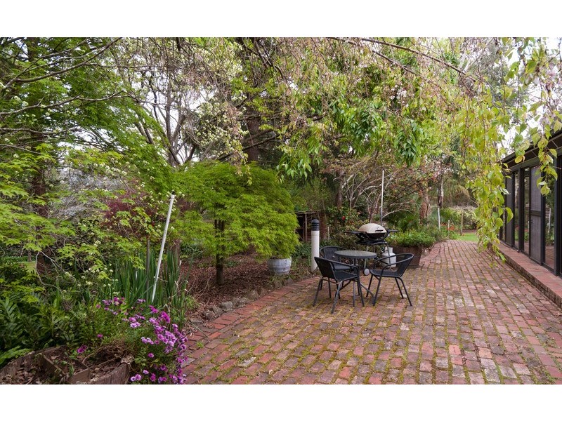 631 Victoria Road, Seville VIC 3139