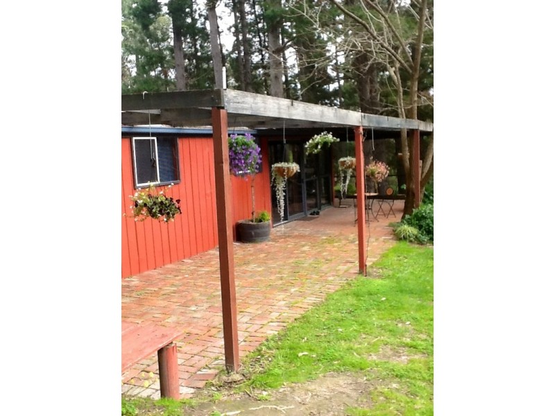 631 Victoria Road, Seville VIC 3139