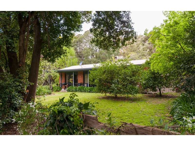 631 Victoria Road, Seville VIC 3139