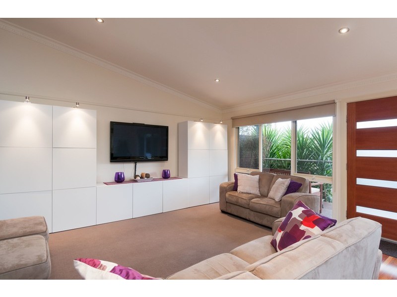 11 Hansen Road, Kilsyth VIC 3137