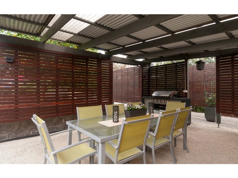 11 Hansen Road, Kilsyth VIC 3137