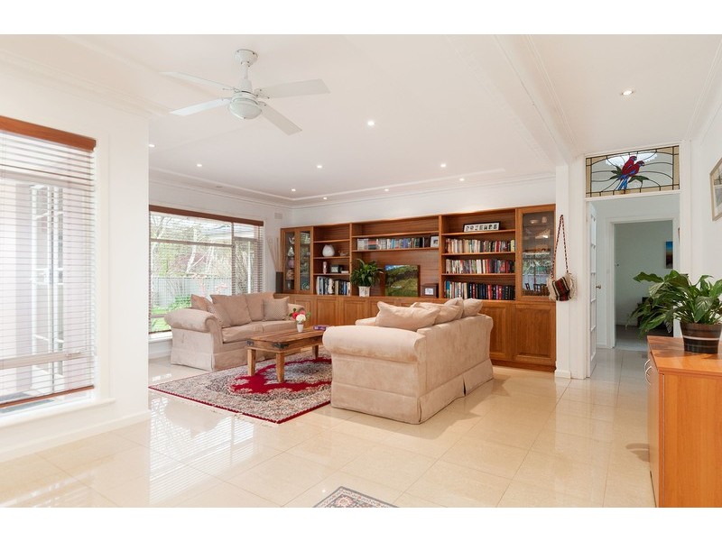 90 Wallace Parade, Healesville VIC 3777