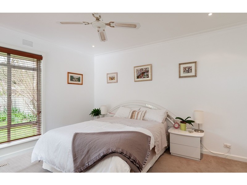 90 Wallace Parade, Healesville VIC 3777