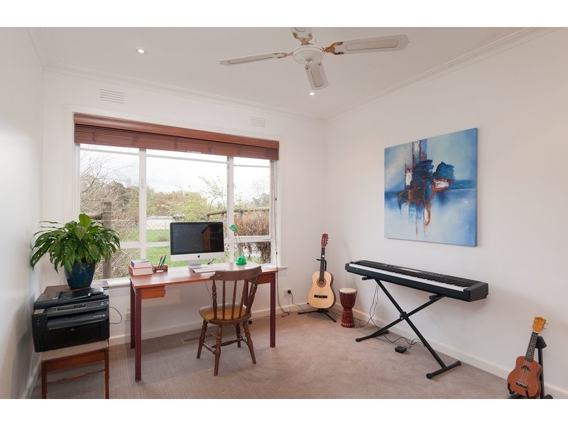 90 Wallace Parade, Healesville VIC 3777
