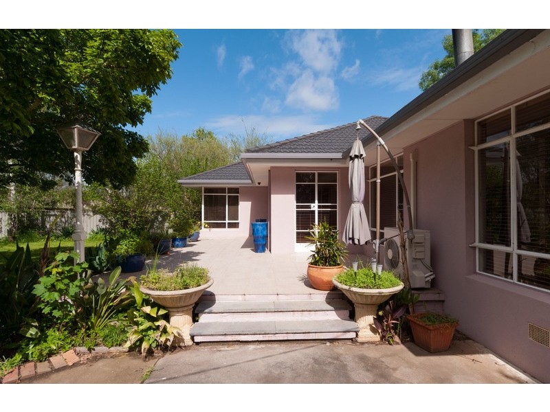 90 Wallace Parade, Healesville VIC 3777