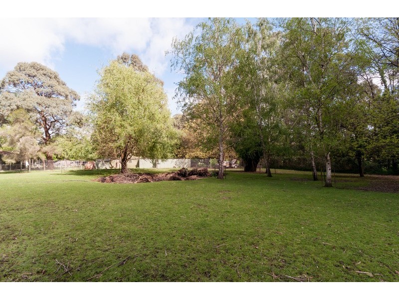90 Wallace Parade, Healesville VIC 3777