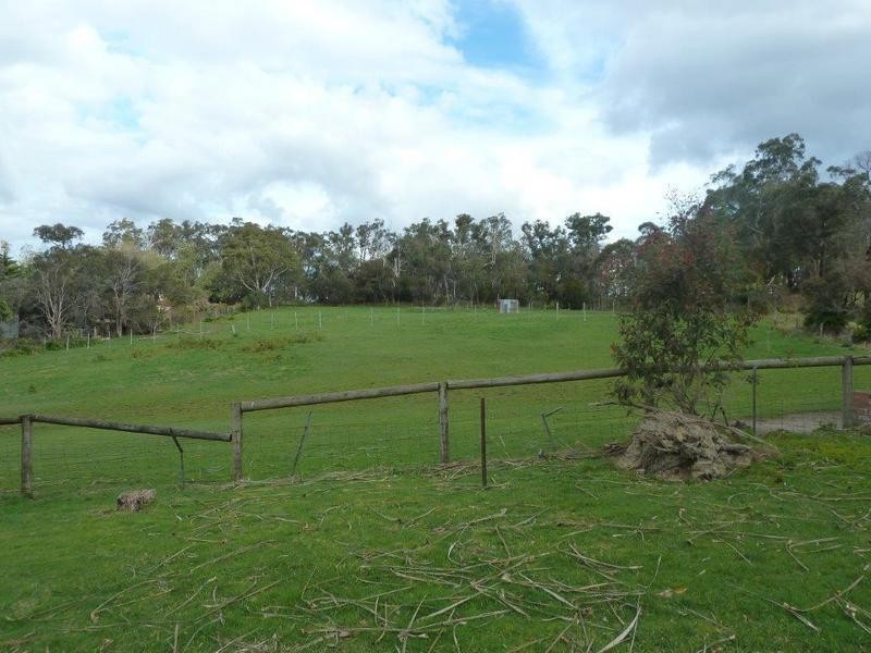 127 Old Gippsland  Road, Lilydale VIC 3140