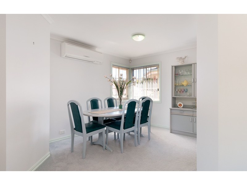 27 Blue Ridge Drive, Mooroolbark VIC 3138