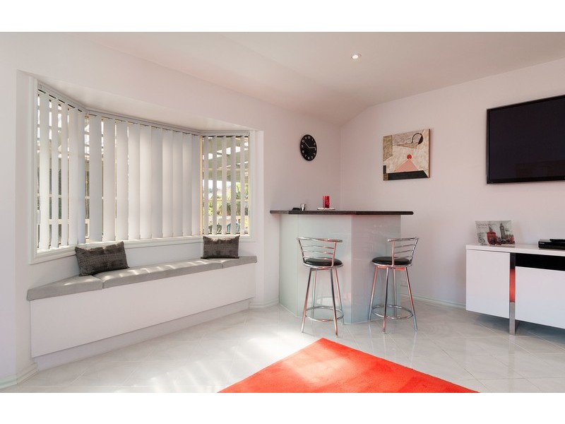 27 Blue Ridge Drive, Mooroolbark VIC 3138