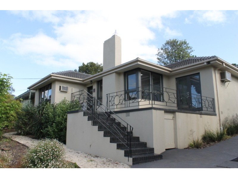 25 Homer Avenue, Croydon South VIC 3136