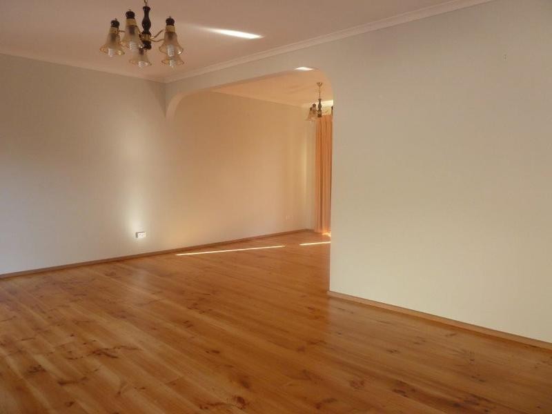 8 Nandina Close, Warranwood VIC 3134