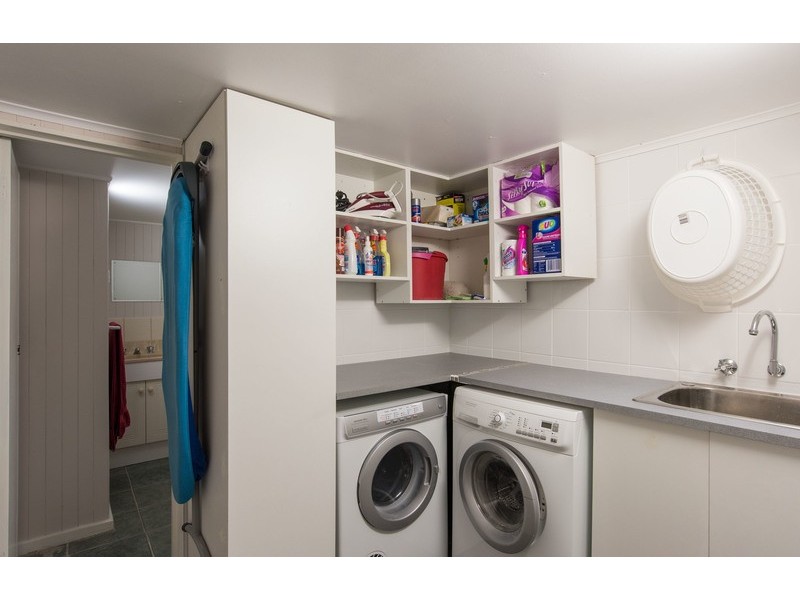 21 Weymar Crescent, Wandin North VIC 3139