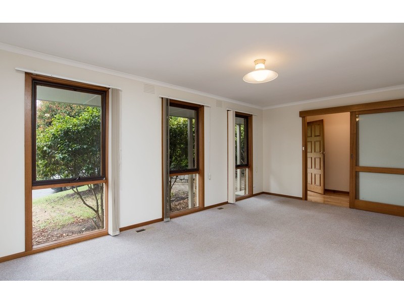 5 Maralee Drive, Mooroolbark VIC 3138