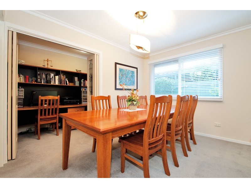 36 Rozelle Avenue, Ringwood East VIC 3135