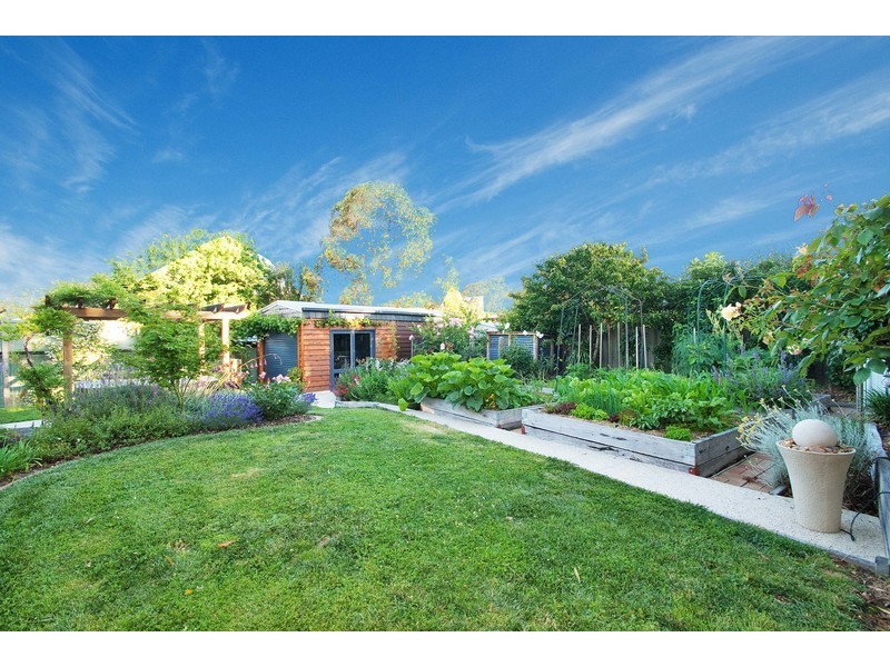 36 Rozelle Avenue, Ringwood East VIC 3135