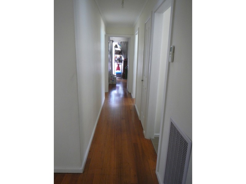 10 Burton Road, Lilydale VIC 3140