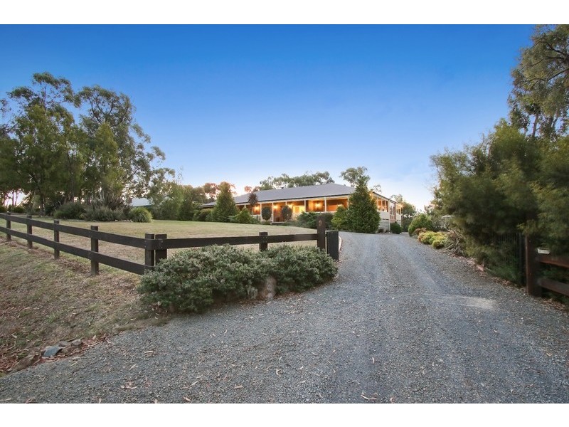9 Gibbs Road, Healesville VIC 3777