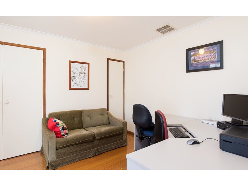 6 Farrar Way, Wandin North VIC 3139