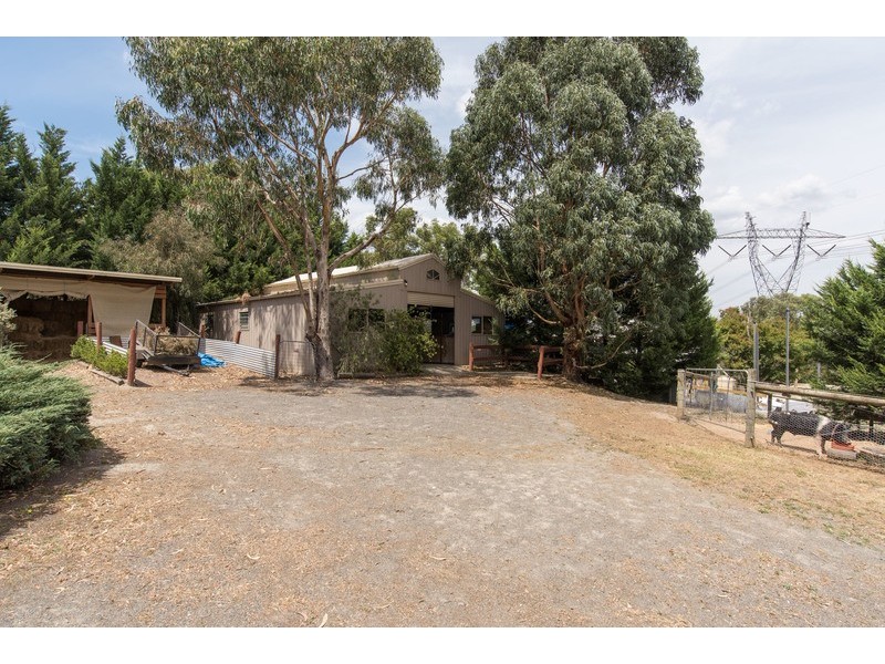 850-856 Warburton Highway, Seville East VIC 3139