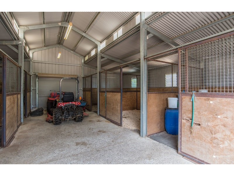 850-856 Warburton Highway, Seville East VIC 3139