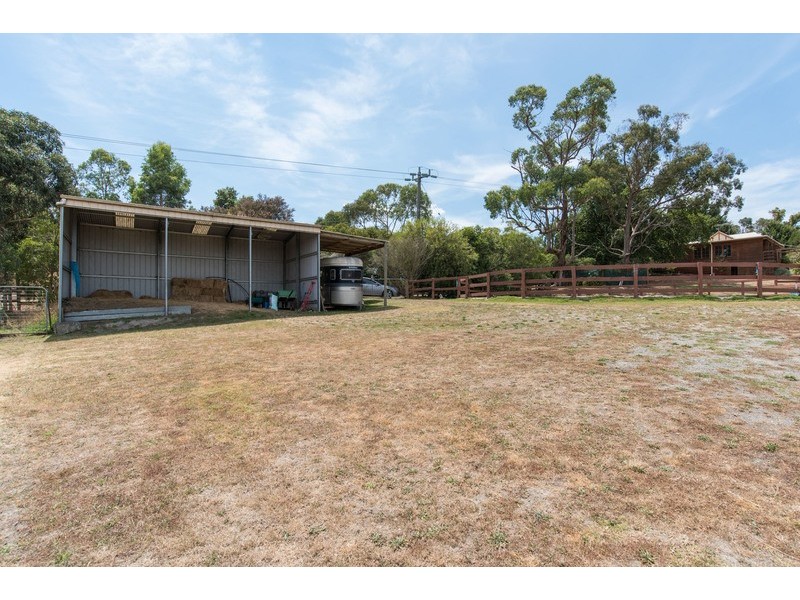 850-856 Warburton Highway, Seville East VIC 3139