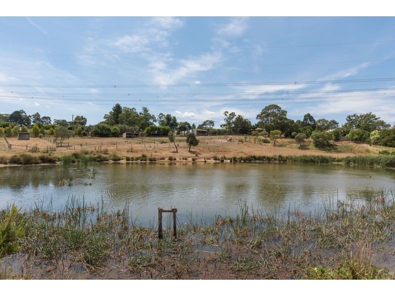 850-856 Warburton Highway, Seville East VIC 3139