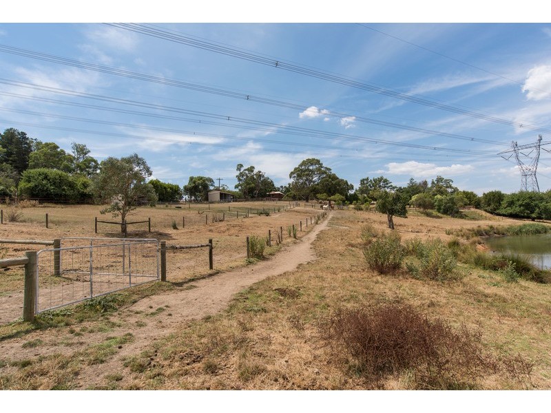 850-856 Warburton Highway, Seville East VIC 3139