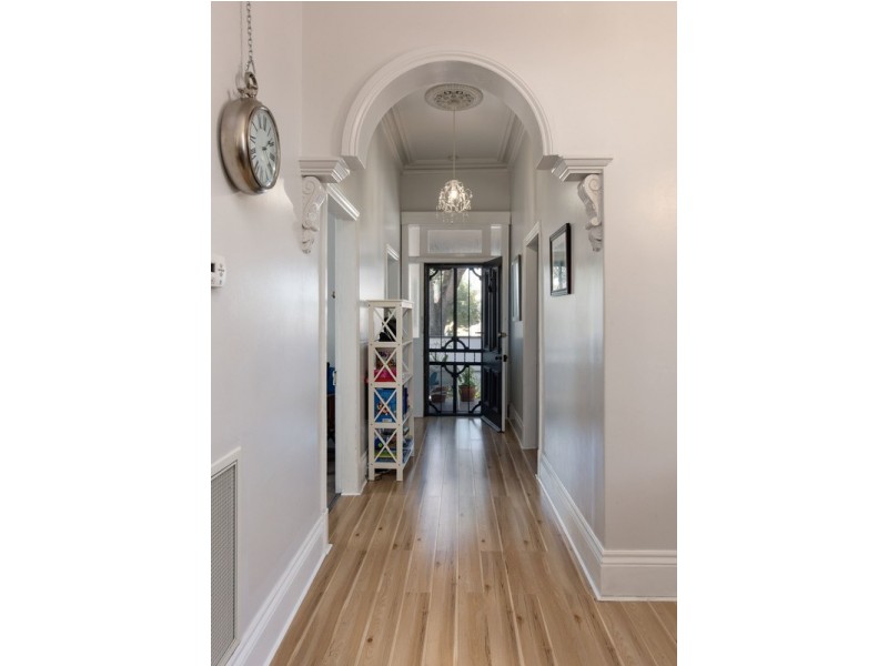 57 Cave Hill Road, Lilydale VIC 3140