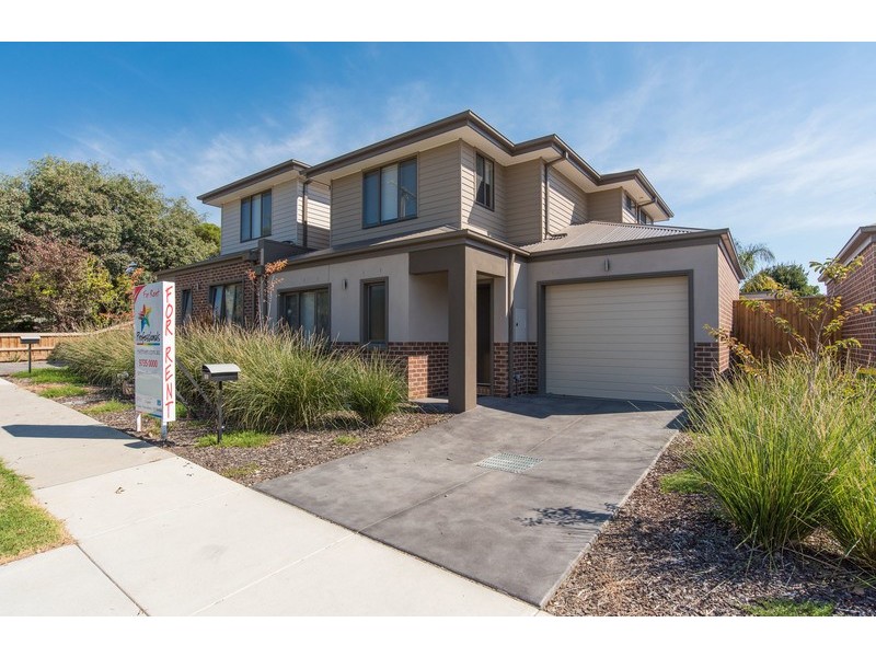 17 Gladstone Street, Lilydale VIC 3140