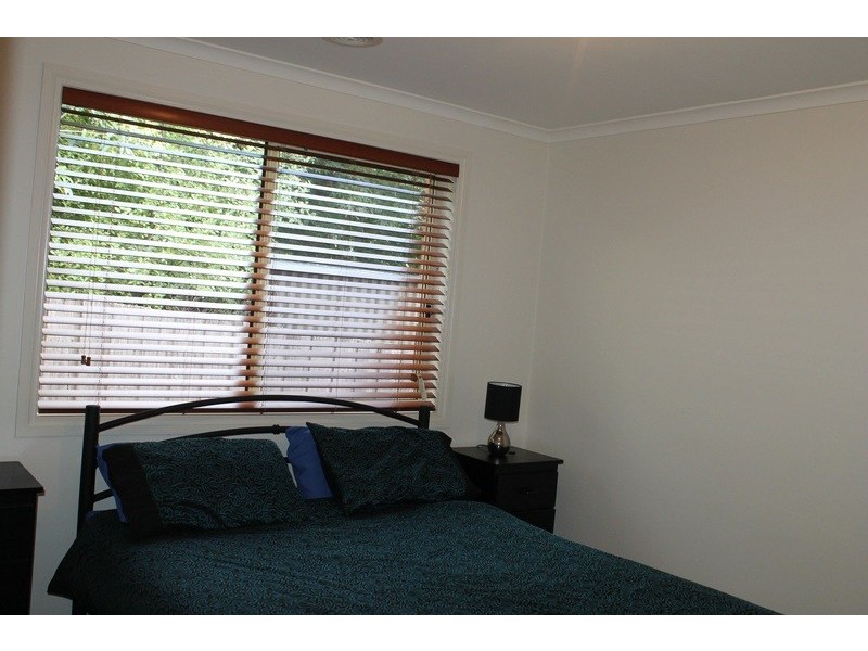 12a Longfellow Avenue, Mooroolbark VIC 3138