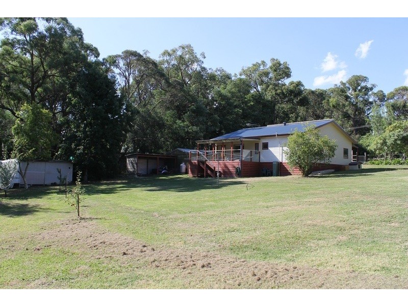 16 Lusatia Park Road, Woori Yallock VIC 3139