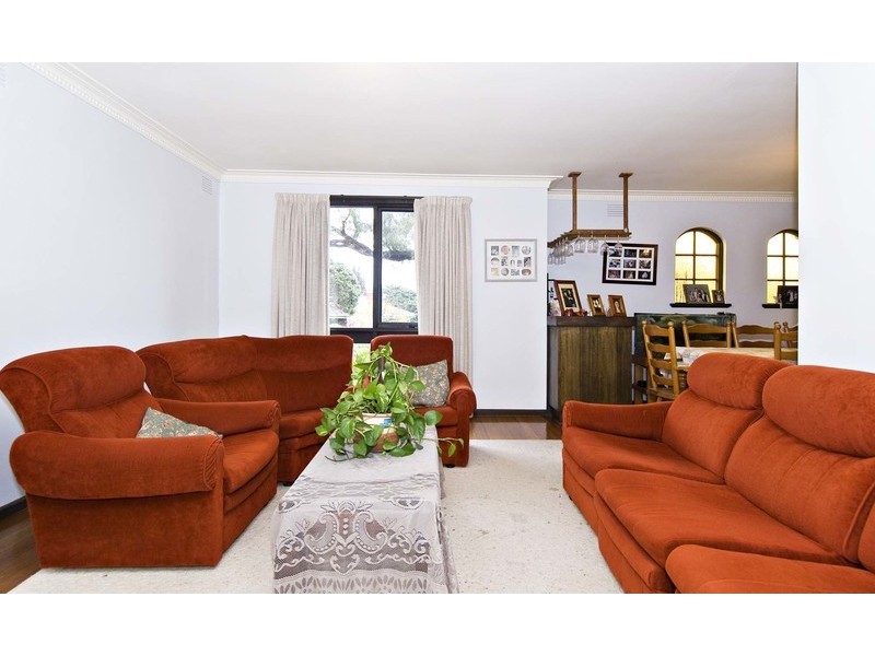 17 Old Kent Road, Mooroolbark VIC 3138