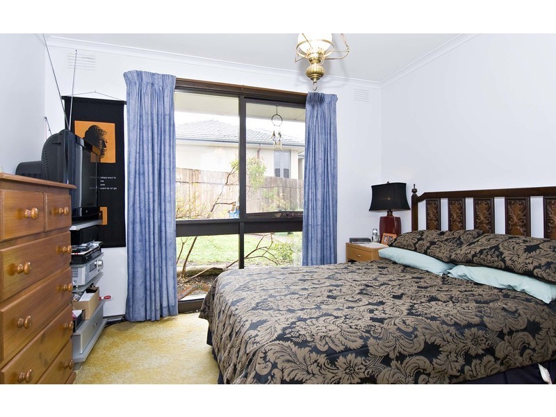 17 Old Kent Road, Mooroolbark VIC 3138