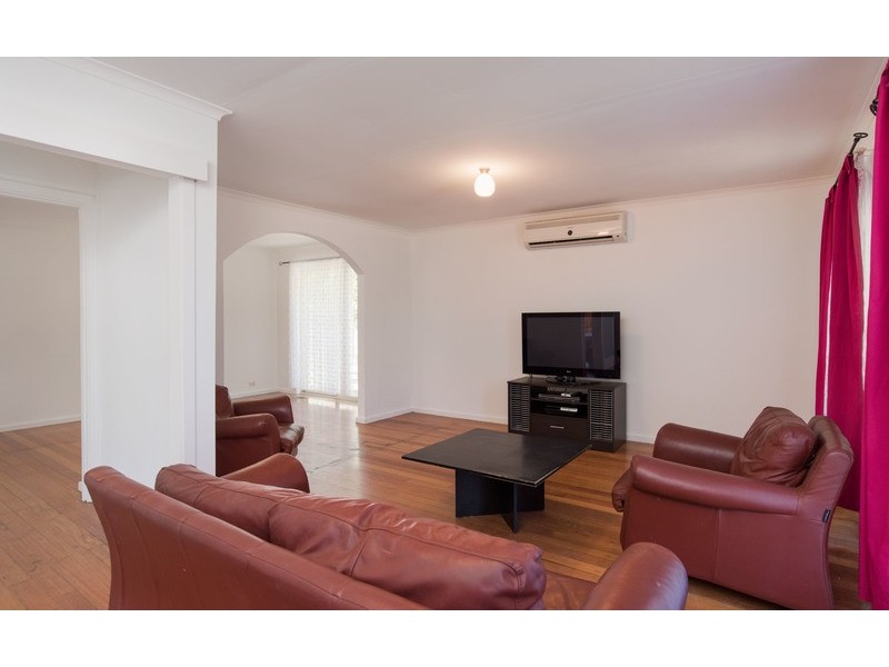 31 Songbird Avenue, Chirnside Park VIC 3116