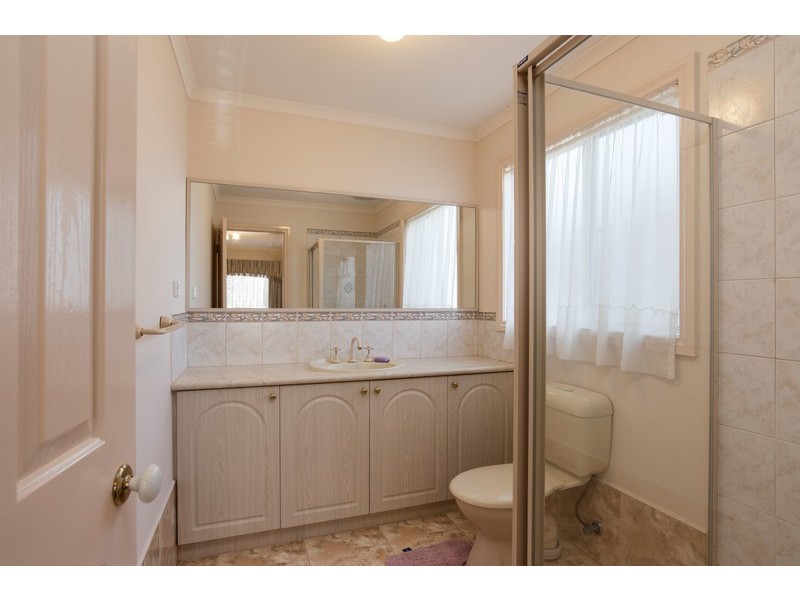 6 Yarra Hill Lane, Chirnside Park VIC 3116