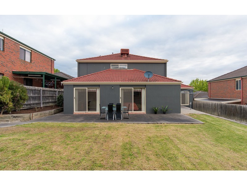 6 Yarra Hill Lane, Chirnside Park VIC 3116